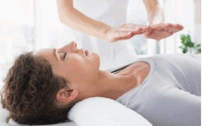 Reiki Jura : Comment un praticien peut vous aider à retrouver votre bien-être ?